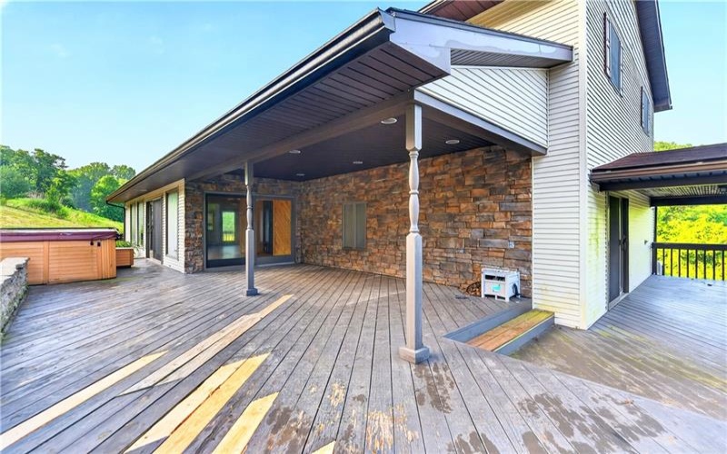 218 Blosser Hill Rd, Lake Lynn, 15451, 3 Bedrooms Bedrooms, ,2 BathroomsBathrooms,Farm-acreage-lot,For Sale,House & Barn,Blosser Hill Rd,1763344