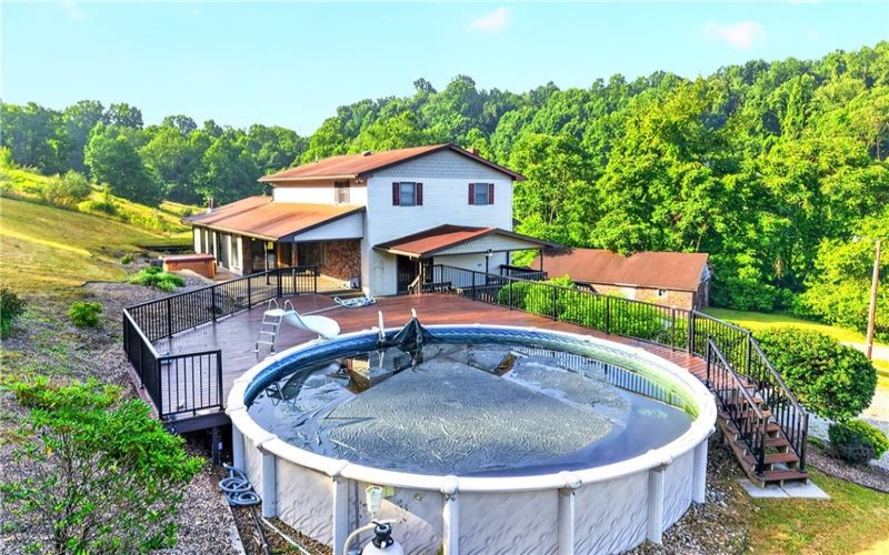 218 Blosser Hill Rd, Lake Lynn, 15451, 3 Bedrooms Bedrooms, ,2 BathroomsBathrooms,Farm-acreage-lot,For Sale,House & Barn,Blosser Hill Rd,1763344