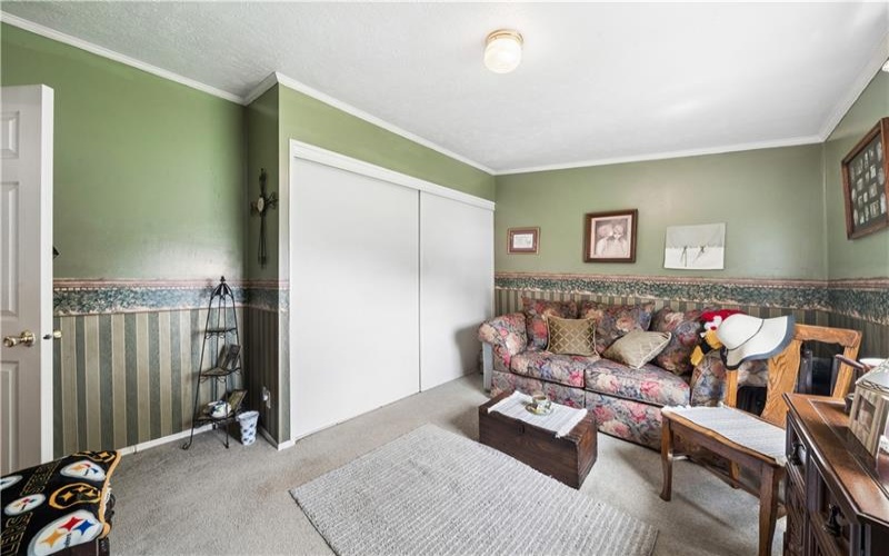 524 5th St, Youngwood, 15697, 2 Bedrooms Bedrooms, 6 Rooms Rooms,2 BathroomsBathrooms,Residential,For Sale,5th St,1763346