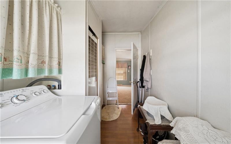 524 5th St, Youngwood, 15697, 2 Bedrooms Bedrooms, 6 Rooms Rooms,2 BathroomsBathrooms,Residential,For Sale,5th St,1763346