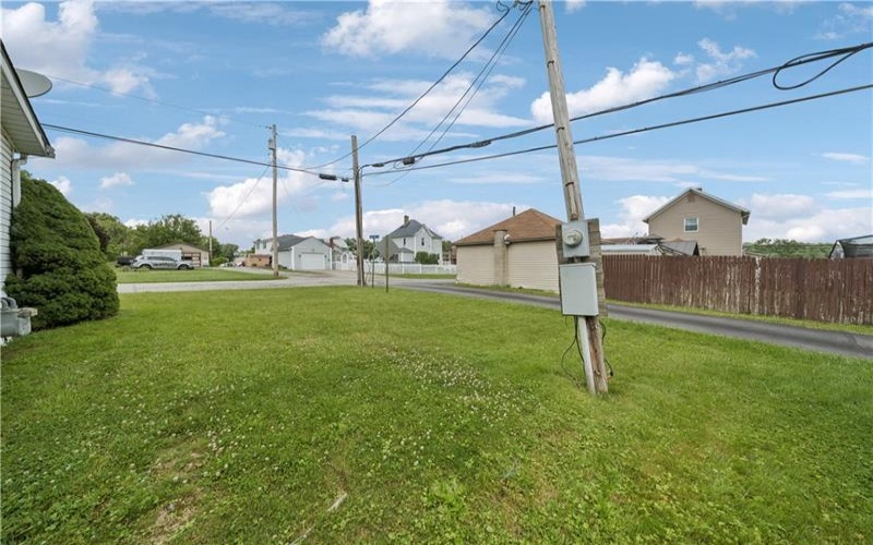 524 5th St, Youngwood, 15697, 2 Bedrooms Bedrooms, 6 Rooms Rooms,2 BathroomsBathrooms,Residential,For Sale,5th St,1763346