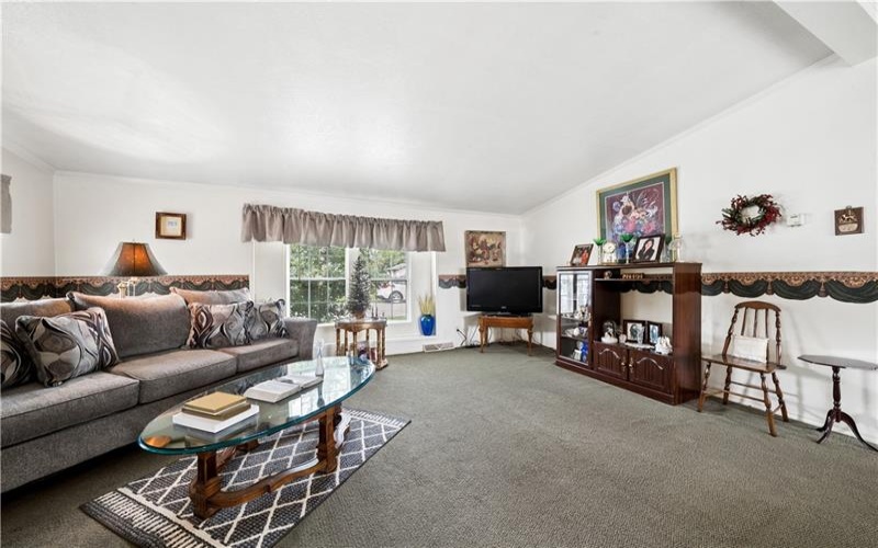 524 5th St, Youngwood, 15697, 2 Bedrooms Bedrooms, 6 Rooms Rooms,2 BathroomsBathrooms,Residential,For Sale,5th St,1763346