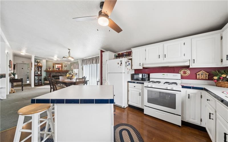 524 5th St, Youngwood, 15697, 2 Bedrooms Bedrooms, 6 Rooms Rooms,2 BathroomsBathrooms,Residential,For Sale,5th St,1763346