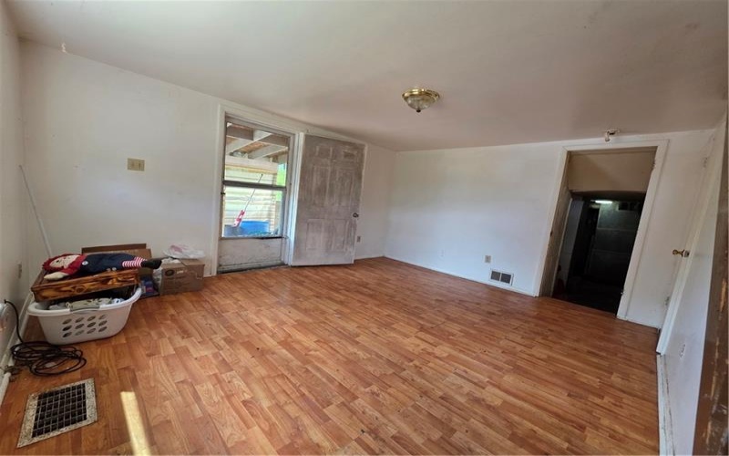15 Coal St, Dunlevy, 15432, 3 Bedrooms Bedrooms, ,1 BathroomBathrooms,Residential,For Sale,Coal St,1763365