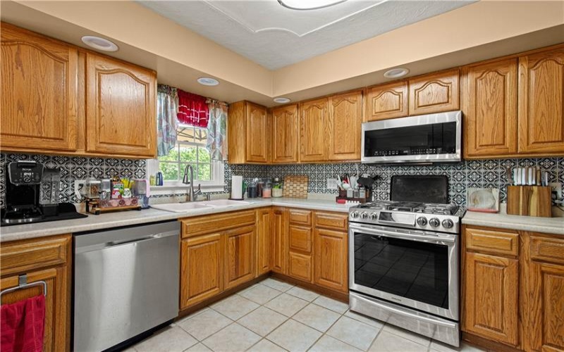 3054 Bedillion Road, Washington, 15301, 3 Bedrooms Bedrooms, ,2 BathroomsBathrooms,Lease,For Rent,Bedillion Road,1763379