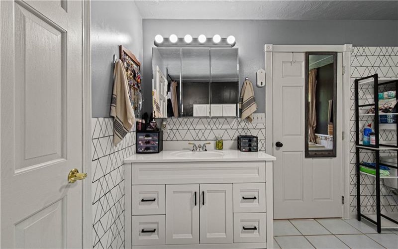 3054 Bedillion Road, Washington, 15301, 3 Bedrooms Bedrooms, ,2 BathroomsBathrooms,Lease,For Rent,Bedillion Road,1763379