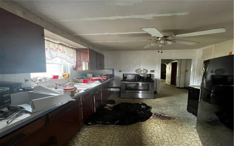 2031 Victoria Ave, New Kensington, 15068, 2 Bedrooms Bedrooms, ,2 BathroomsBathrooms,Residential,For Sale,Victoria Ave,1763392