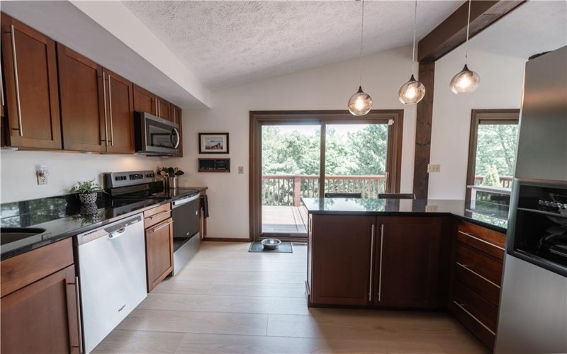 101 Regency Circle, Lower Burrell, 15068, 3 Bedrooms Bedrooms, 10 Rooms Rooms,3 BathroomsBathrooms,Residential,For Sale,Regency Circle,1763416