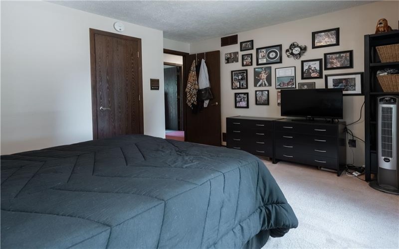 101 Regency Circle, Lower Burrell, 15068, 3 Bedrooms Bedrooms, 10 Rooms Rooms,3 BathroomsBathrooms,Residential,For Sale,Regency Circle,1763416
