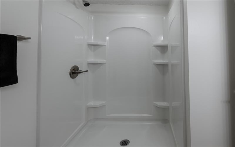 101 Regency Circle, Lower Burrell, 15068, 3 Bedrooms Bedrooms, 10 Rooms Rooms,3 BathroomsBathrooms,Residential,For Sale,Regency Circle,1763416