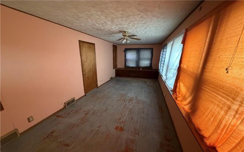 28 Grant St, New Salem, 15468, 3 Bedrooms Bedrooms, ,1.1 BathroomsBathrooms,Residential,For Sale,Grant St,1763425