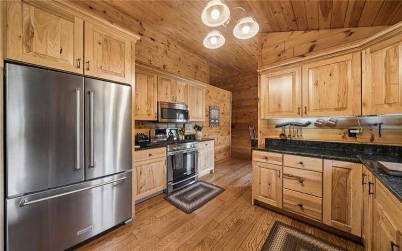 418 VERNON DRIVE, West Newton, 15089, 3 Bedrooms Bedrooms, 11 Rooms Rooms,2 BathroomsBathrooms,Residential,For Sale,VERNON DRIVE,1763470