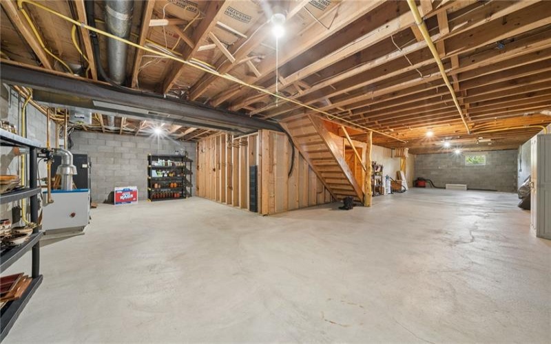 418 VERNON DRIVE, West Newton, 15089, 3 Bedrooms Bedrooms, 11 Rooms Rooms,2 BathroomsBathrooms,Residential,For Sale,VERNON DRIVE,1763470