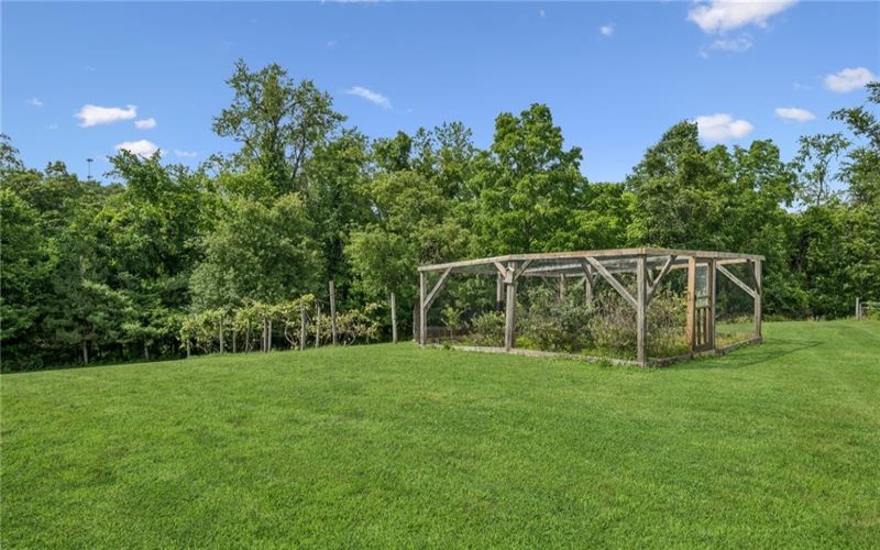 418 VERNON DRIVE, West Newton, 15089, 3 Bedrooms Bedrooms, 11 Rooms Rooms,2 BathroomsBathrooms,Residential,For Sale,VERNON DRIVE,1763470