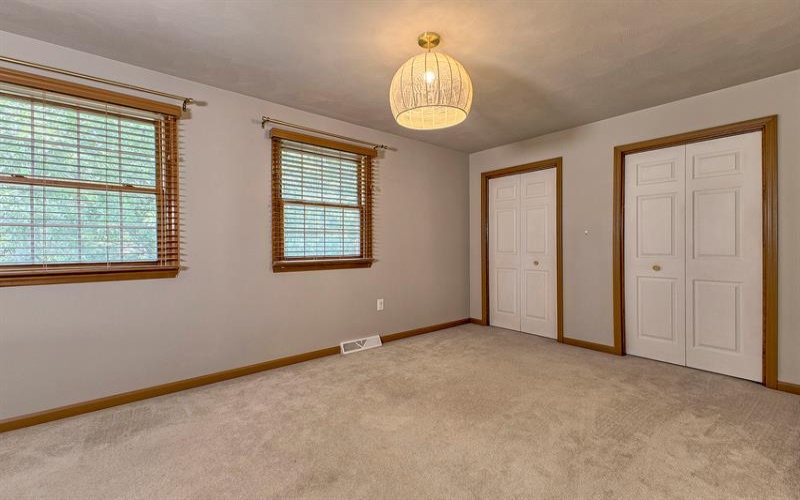 1128 Cranston Drive, Greensburg, 15601, 2 Bedrooms Bedrooms, 6 Rooms Rooms,1.1 BathroomsBathrooms,Residential,For Sale,Cranston Drive,1763512