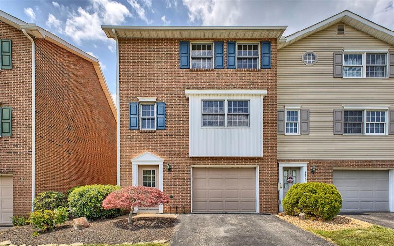 1128 Cranston Drive, Greensburg, 15601, 2 Bedrooms Bedrooms, 6 Rooms Rooms,1.1 BathroomsBathrooms,Residential,For Sale,Cranston Drive,1763512
