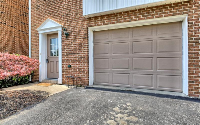 1128 Cranston Drive, Greensburg, 15601, 2 Bedrooms Bedrooms, 6 Rooms Rooms,1.1 BathroomsBathrooms,Residential,For Sale,Cranston Drive,1763512