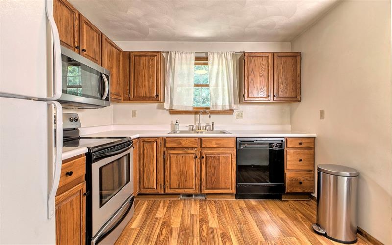 1128 Cranston Drive, Greensburg, 15601, 2 Bedrooms Bedrooms, 6 Rooms Rooms,1.1 BathroomsBathrooms,Residential,For Sale,Cranston Drive,1763512