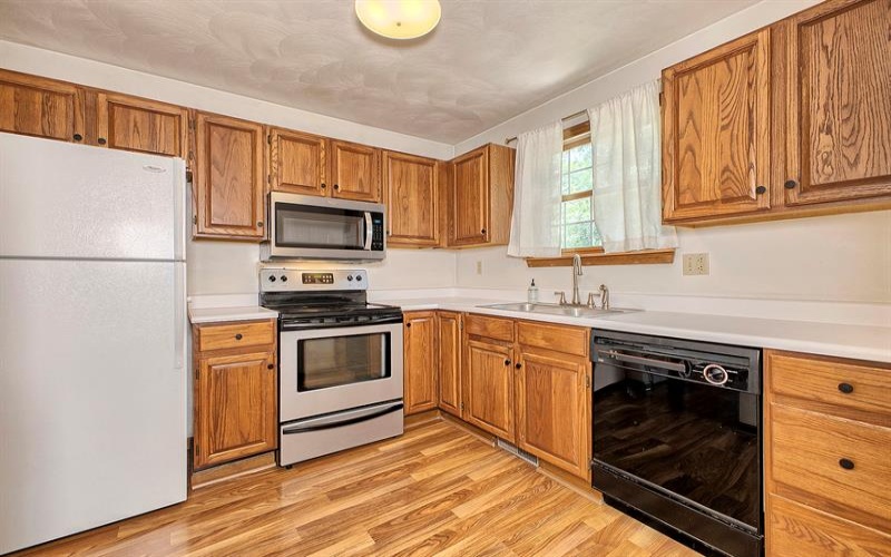 1128 Cranston Drive, Greensburg, 15601, 2 Bedrooms Bedrooms, 6 Rooms Rooms,1.1 BathroomsBathrooms,Residential,For Sale,Cranston Drive,1763512