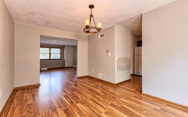 1128 Cranston Drive, Greensburg, 15601, 2 Bedrooms Bedrooms, 6 Rooms Rooms,1.1 BathroomsBathrooms,Residential,For Sale,Cranston Drive,1763512