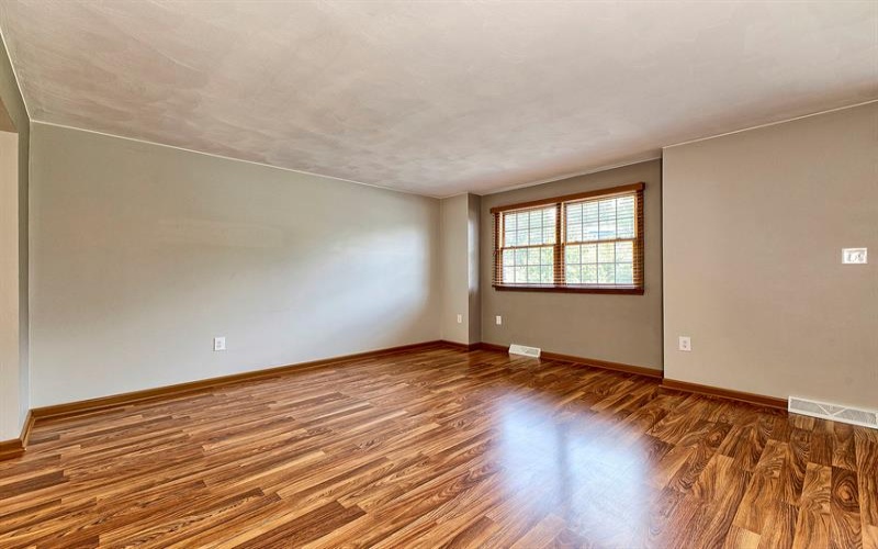 1128 Cranston Drive, Greensburg, 15601, 2 Bedrooms Bedrooms, 6 Rooms Rooms,1.1 BathroomsBathrooms,Residential,For Sale,Cranston Drive,1763512