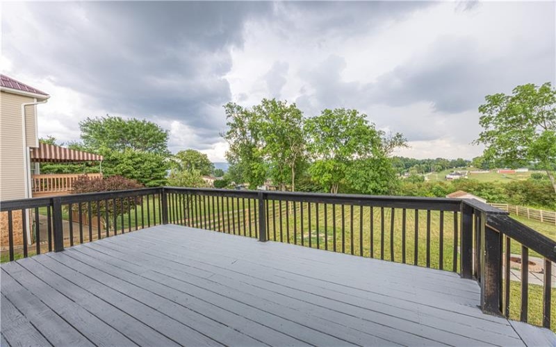111 Mae Ln, Uniontown, 15401, 3 Bedrooms Bedrooms, ,3 BathroomsBathrooms,Residential,For Sale,Mae Ln,1763520