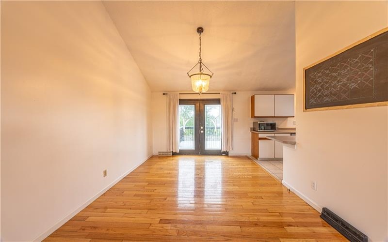 111 Mae Ln, Uniontown, 15401, 3 Bedrooms Bedrooms, ,3 BathroomsBathrooms,Residential,For Sale,Mae Ln,1763520