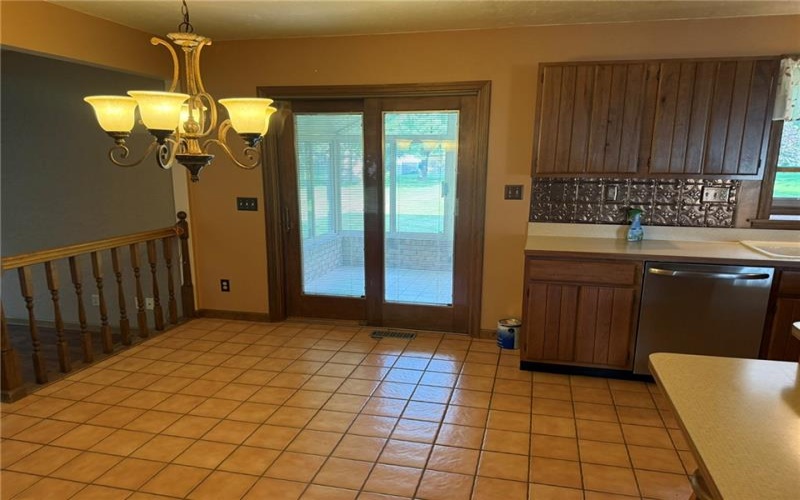 256 Finnin Rd, New Kensington, 15068, 4 Bedrooms Bedrooms, 11 Rooms Rooms,2.1 BathroomsBathrooms,Residential,For Sale,Finnin Rd,1763526