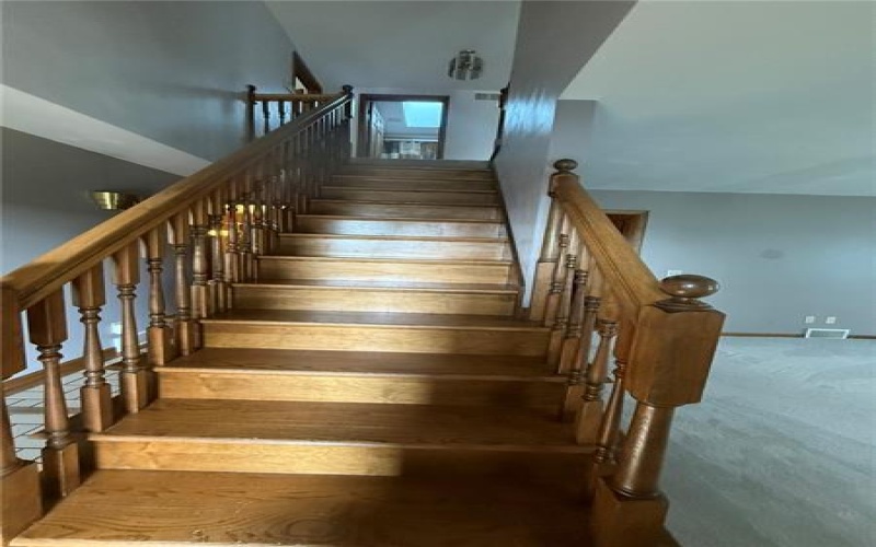 256 Finnin Rd, New Kensington, 15068, 4 Bedrooms Bedrooms, 11 Rooms Rooms,2.1 BathroomsBathrooms,Residential,For Sale,Finnin Rd,1763526