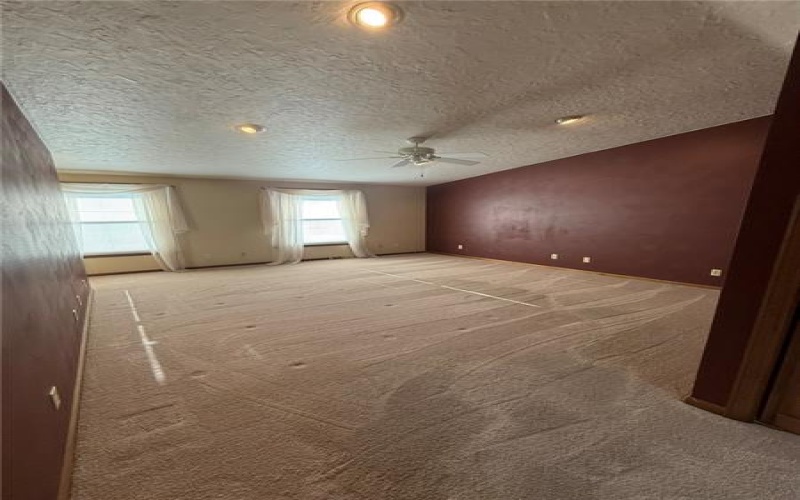 256 Finnin Rd, New Kensington, 15068, 4 Bedrooms Bedrooms, 11 Rooms Rooms,2.1 BathroomsBathrooms,Residential,For Sale,Finnin Rd,1763526