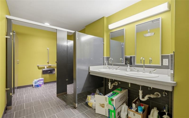 70 South St, Washington, 15301, ,Commercial-industrial-business,For Sale,South St,1763541