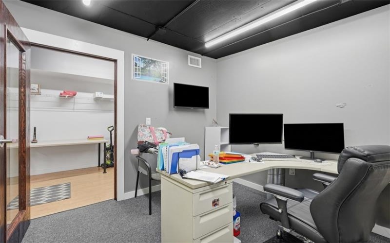 70 South St, Washington, 15301, ,Commercial-industrial-business,For Sale,South St,1763541