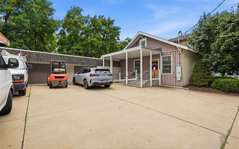 70 South St, Washington, 15301, ,Commercial-industrial-business,For Sale,South St,1763541