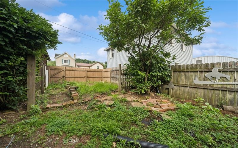 2007 Western, Greensburg, 15601, 3 Bedrooms Bedrooms, 8 Rooms Rooms,2.1 BathroomsBathrooms,Residential,For Sale,Western,1763608