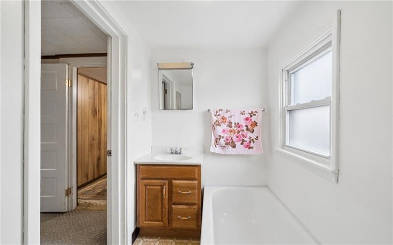 2007 Western, Greensburg, 15601, 3 Bedrooms Bedrooms, 8 Rooms Rooms,2.1 BathroomsBathrooms,Residential,For Sale,Western,1763608