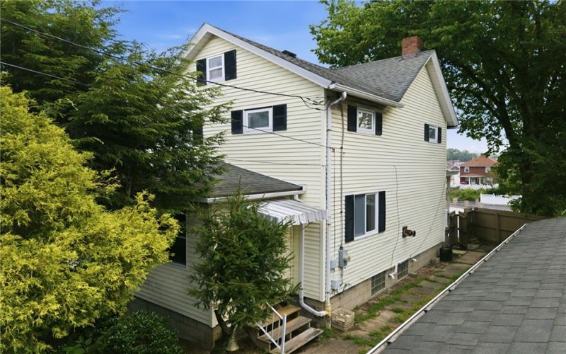 2007 Western, Greensburg, 15601, 3 Bedrooms Bedrooms, 8 Rooms Rooms,2.1 BathroomsBathrooms,Residential,For Sale,Western,1763608