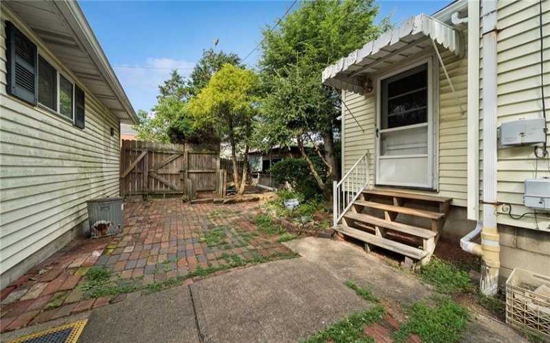 2007 Western, Greensburg, 15601, 3 Bedrooms Bedrooms, 8 Rooms Rooms,2.1 BathroomsBathrooms,Residential,For Sale,Western,1763608