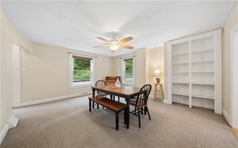 1071 Paintertown Rd, Irwin, 15642, 2 Bedrooms Bedrooms, 5 Rooms Rooms,1 BathroomBathrooms,Residential,For Sale,Paintertown Rd,1763637
