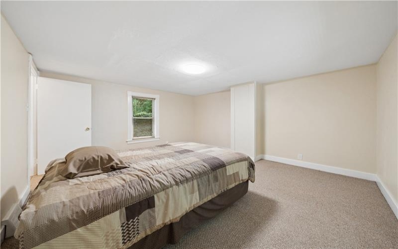 1071 Paintertown Rd, Irwin, 15642, 2 Bedrooms Bedrooms, 5 Rooms Rooms,1 BathroomBathrooms,Residential,For Sale,Paintertown Rd,1763637