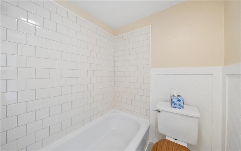 1071 Paintertown Rd, Irwin, 15642, 2 Bedrooms Bedrooms, 5 Rooms Rooms,1 BathroomBathrooms,Residential,For Sale,Paintertown Rd,1763637