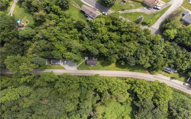 1071 Paintertown Rd, Irwin, 15642, 2 Bedrooms Bedrooms, 5 Rooms Rooms,1 BathroomBathrooms,Residential,For Sale,Paintertown Rd,1763637