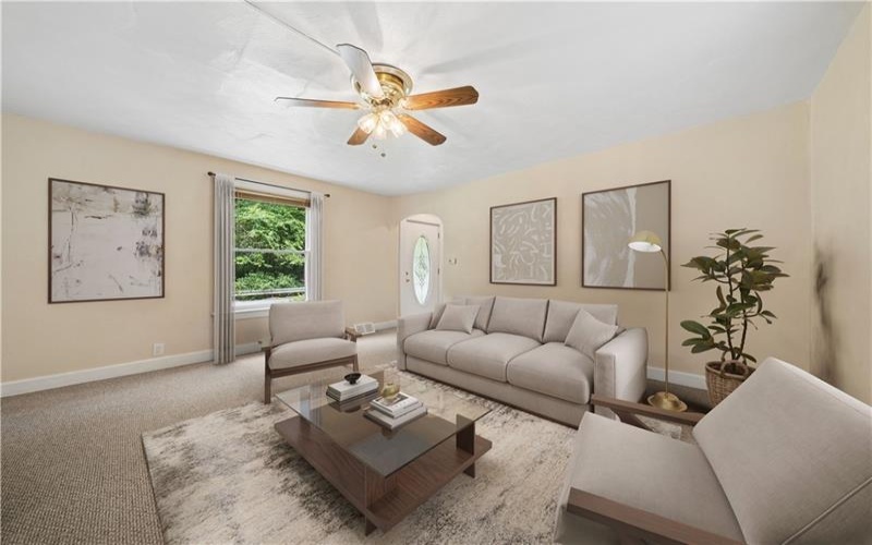 1071 Paintertown Rd, Irwin, 15642, 2 Bedrooms Bedrooms, 5 Rooms Rooms,1 BathroomBathrooms,Residential,For Sale,Paintertown Rd,1763637