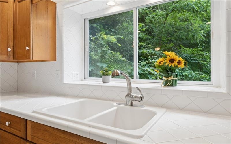 1071 Paintertown Rd, Irwin, 15642, 2 Bedrooms Bedrooms, 5 Rooms Rooms,1 BathroomBathrooms,Residential,For Sale,Paintertown Rd,1763637
