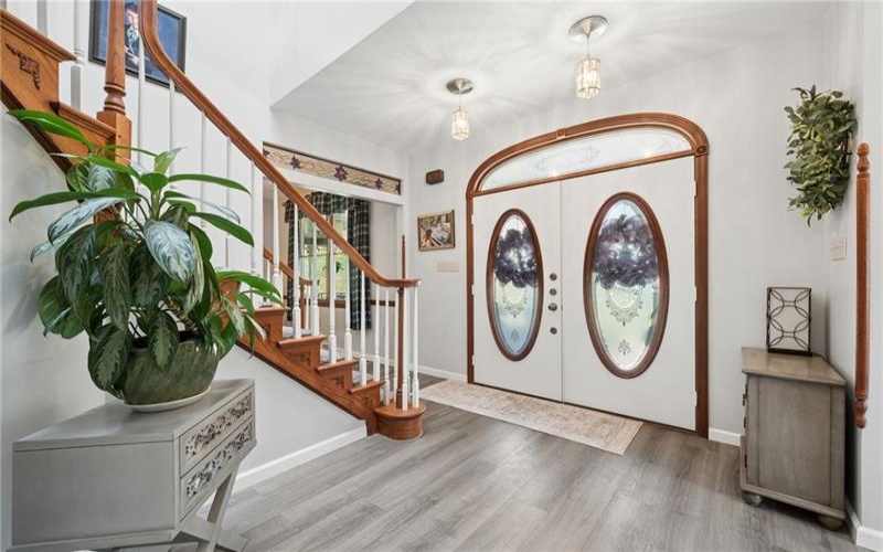 610 Kingfred Dr, Irwin, 15642, 3 Bedrooms Bedrooms, 10 Rooms Rooms,4.1 BathroomsBathrooms,Residential,For Sale,Kingfred Dr,1763638
