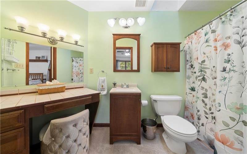 610 Kingfred Dr, Irwin, 15642, 3 Bedrooms Bedrooms, 10 Rooms Rooms,4.1 BathroomsBathrooms,Residential,For Sale,Kingfred Dr,1763638