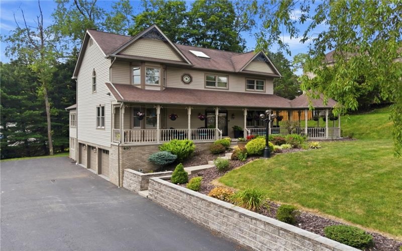 610 Kingfred Dr, Irwin, 15642, 3 Bedrooms Bedrooms, 10 Rooms Rooms,4.1 BathroomsBathrooms,Residential,For Sale,Kingfred Dr,1763638