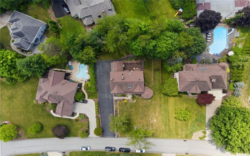 610 Kingfred Dr, Irwin, 15642, 3 Bedrooms Bedrooms, 10 Rooms Rooms,4.1 BathroomsBathrooms,Residential,For Sale,Kingfred Dr,1763638