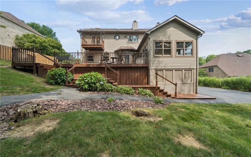 610 Kingfred Dr, Irwin, 15642, 3 Bedrooms Bedrooms, 10 Rooms Rooms,4.1 BathroomsBathrooms,Residential,For Sale,Kingfred Dr,1763638