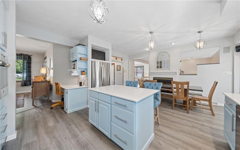 610 Kingfred Dr, Irwin, 15642, 3 Bedrooms Bedrooms, 10 Rooms Rooms,4.1 BathroomsBathrooms,Residential,For Sale,Kingfred Dr,1763638