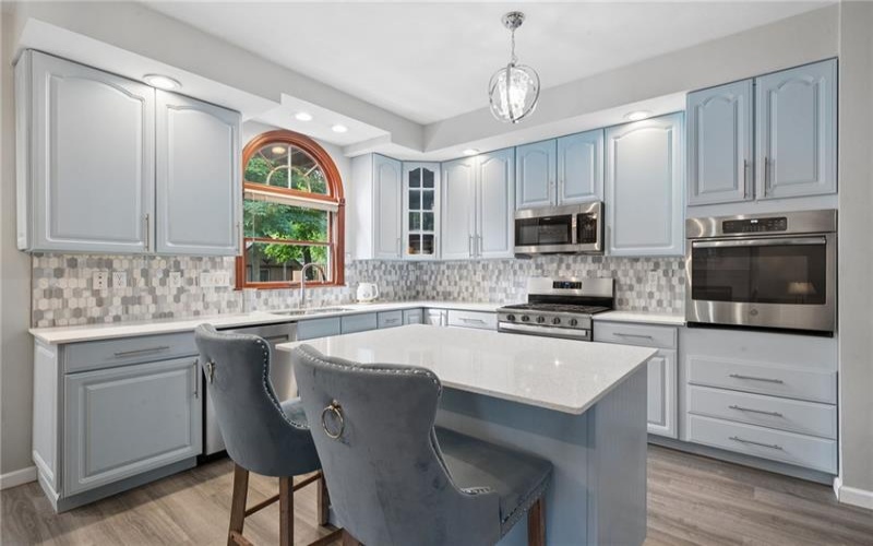610 Kingfred Dr, Irwin, 15642, 3 Bedrooms Bedrooms, 10 Rooms Rooms,4.1 BathroomsBathrooms,Residential,For Sale,Kingfred Dr,1763638